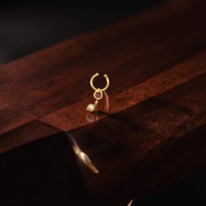 Nose pin kemp stone pearl