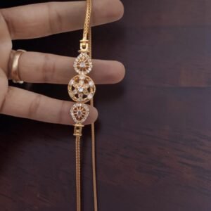 White round  chain set