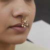 Nose pin kemp stone pearl