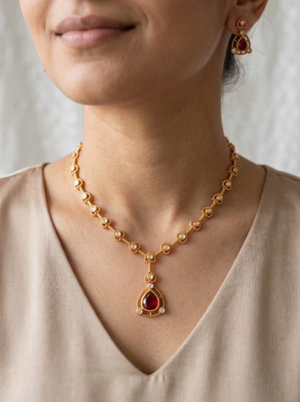 Red necklace set