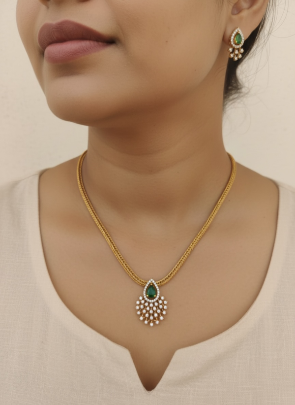 Cz green elegant necklace