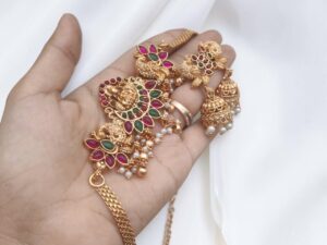 Temple choker set