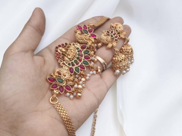Temple choker set
