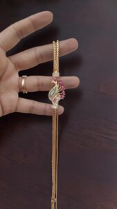 Peacock double layer chain set