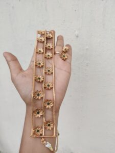 Green high flower kemp choker