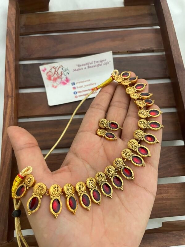 03a5131e-9525-471e-8120-e9f3ecab889e Red temple palakka set