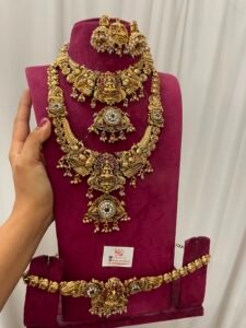 Temple full golden semi bridal set