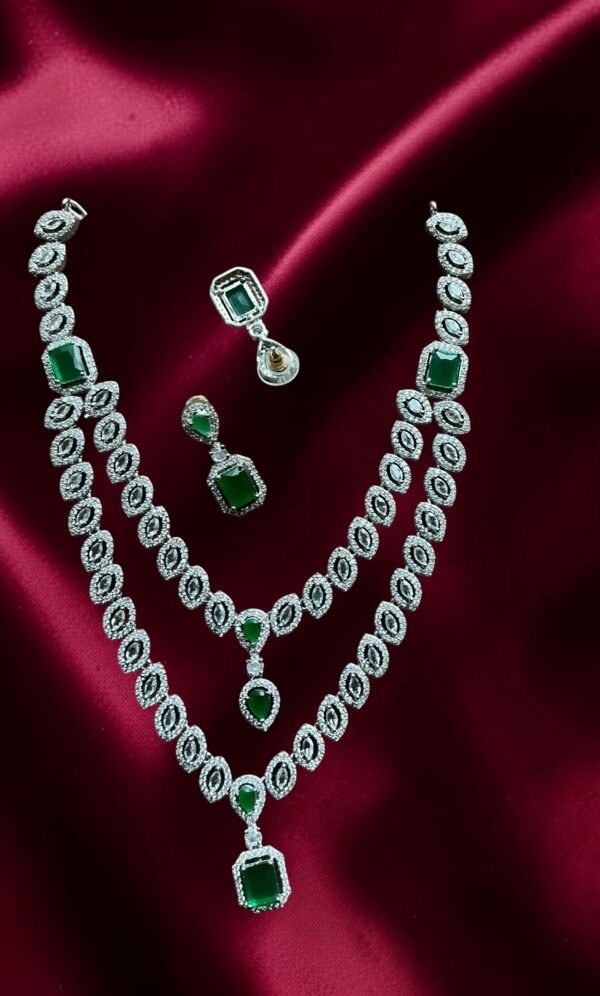 Ad double necklace set green