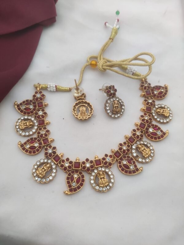 Lakshmi kemp choker set