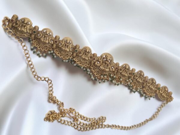 504a705e-3811-4cbd-83e5-31dbd305fd47-Photoroom Lakshmi with green beads