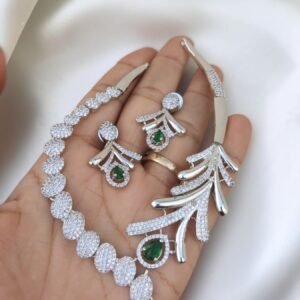 514c0546-5a85-4403-8d62-4119cc08fb33-Photoroom Ad necklace set