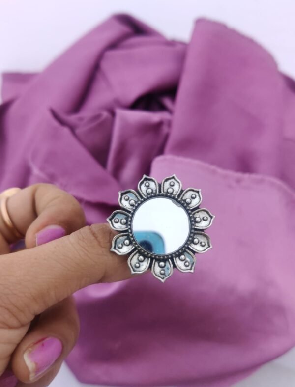 b8a1febc-9bd0-49ac-9e79-24d869cc5a59 Mirror ring