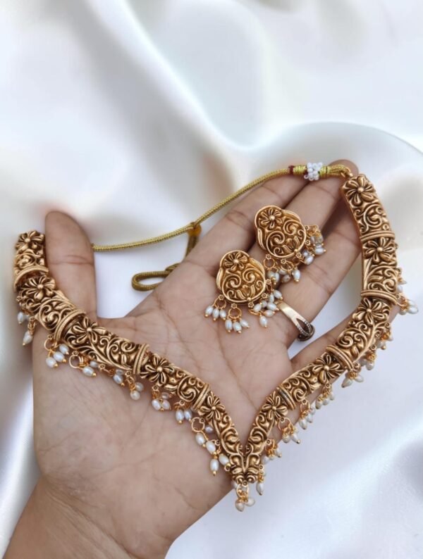 Necklace set