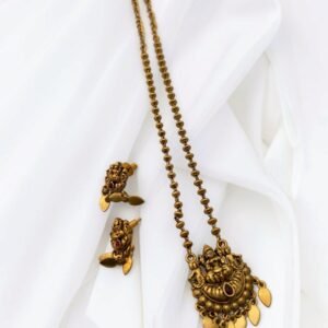 57f445b3-2ccd-422f-89eb-70e63f3430d9-Photoroom-Photoroom Lakshmi elakathalli chain set
