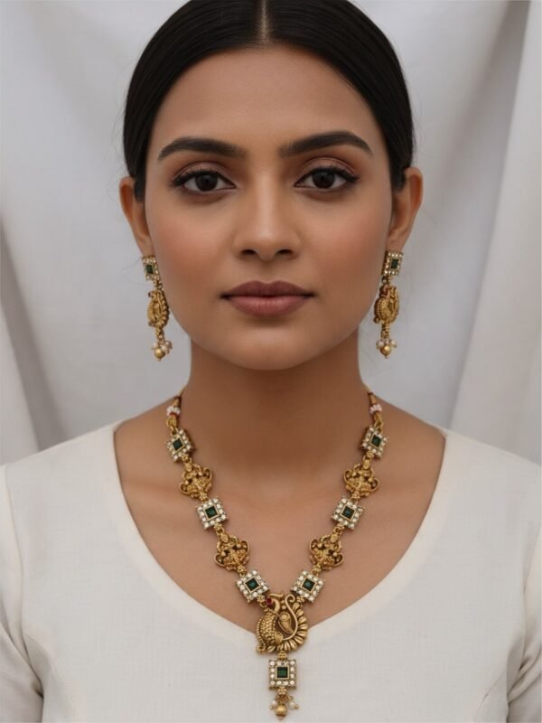 Green Lakshmi kemp with stone