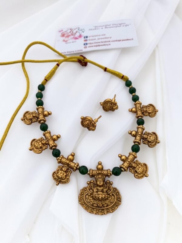 Temple necklace green beads set
