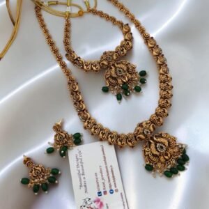 d1e0f5f3-8c4b-4b4f-8ce2-ae575ee4436b-Photoroom Semi bridal set with green beads