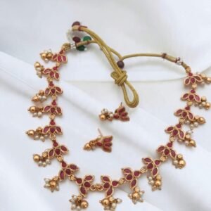 Kemp pink necklace set