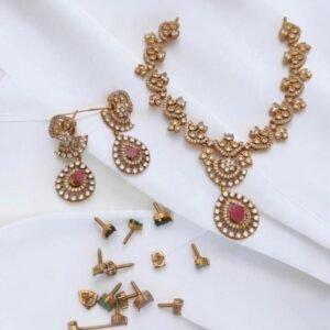 f34977de-9223-4921-93d1-3f1c2f160644 Changeable Ad necklace set 2
